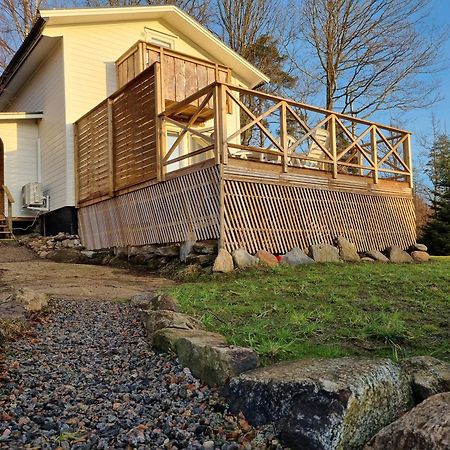 Orust East Coast Villa Stillingson Экстерьер фото